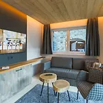 Avenida Panorama Aparthotel 4*