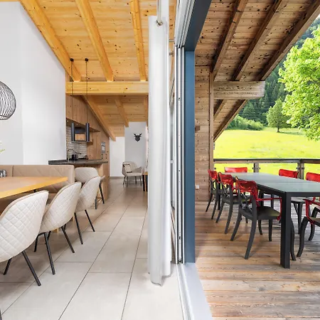 Ξενοδοχείο με διαμερίσματα Avenida Panorama 4*